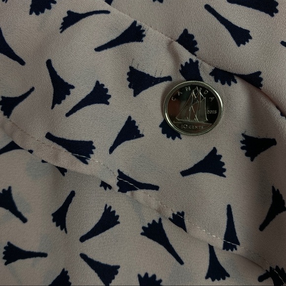 Loft Faux Wrap Blouse Sz Large Ruffled V-Neck Long Sleeve Top - Picture 8 of 12